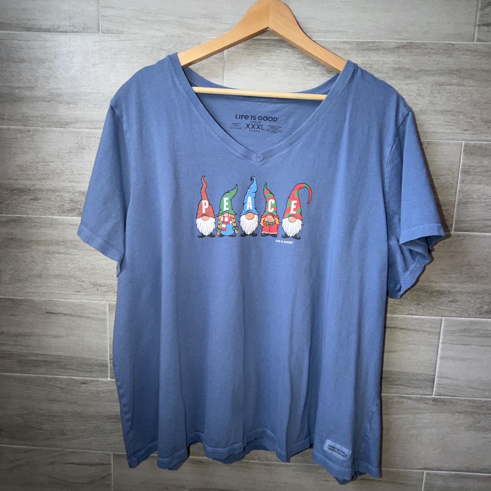 Life is Good Women's V-Neck Crusher SS Tee XXXL Blue Christmas Gnomes Peace
